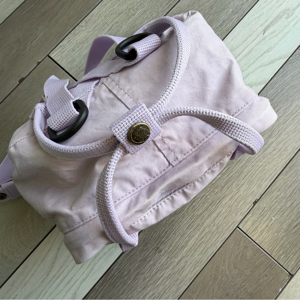 Fjallravenˊ Kanken Mini Backpack - Picture 5 of 9